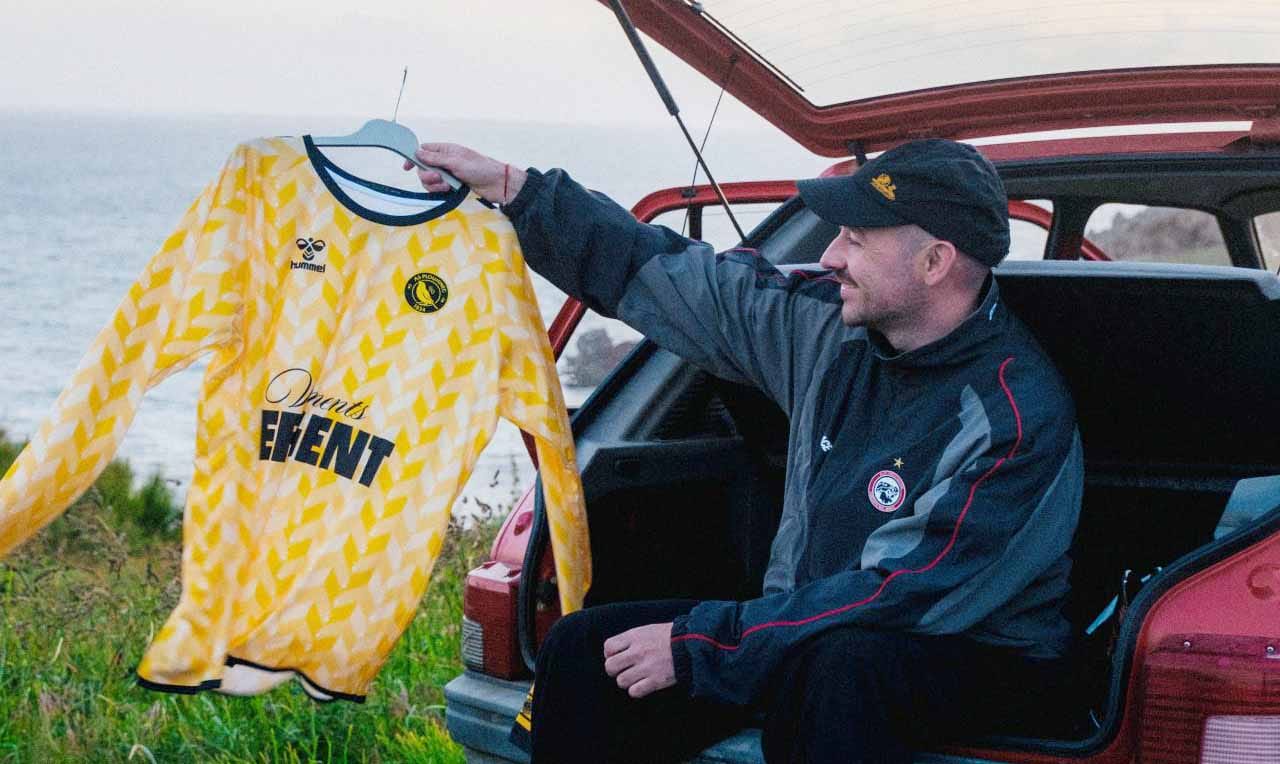 L’AS Plouhinec célèbre ses 90 ans avec un maillot collector qui raconte toute une histoire