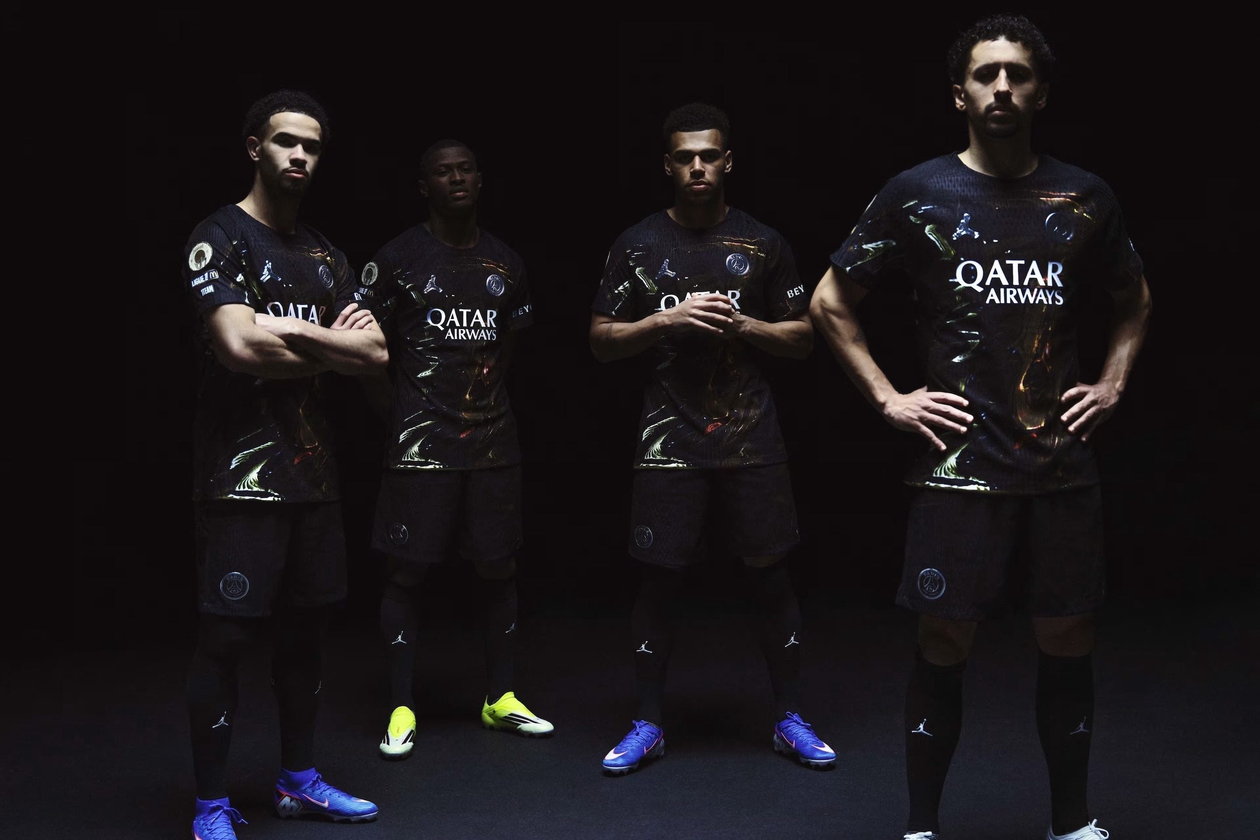 Le PSG dévoile un spectaculaire cinquième maillot « Night Edition » pour la saison 2025-2026
