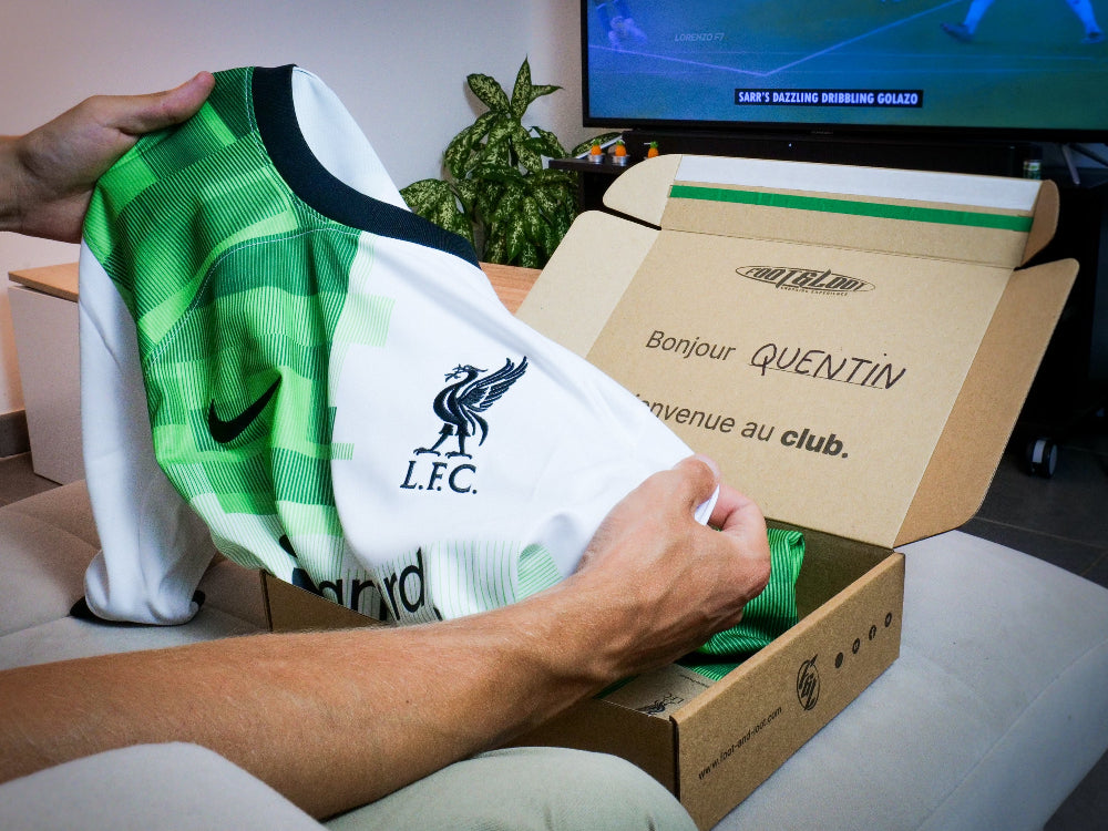 Box maillot de foot mystère