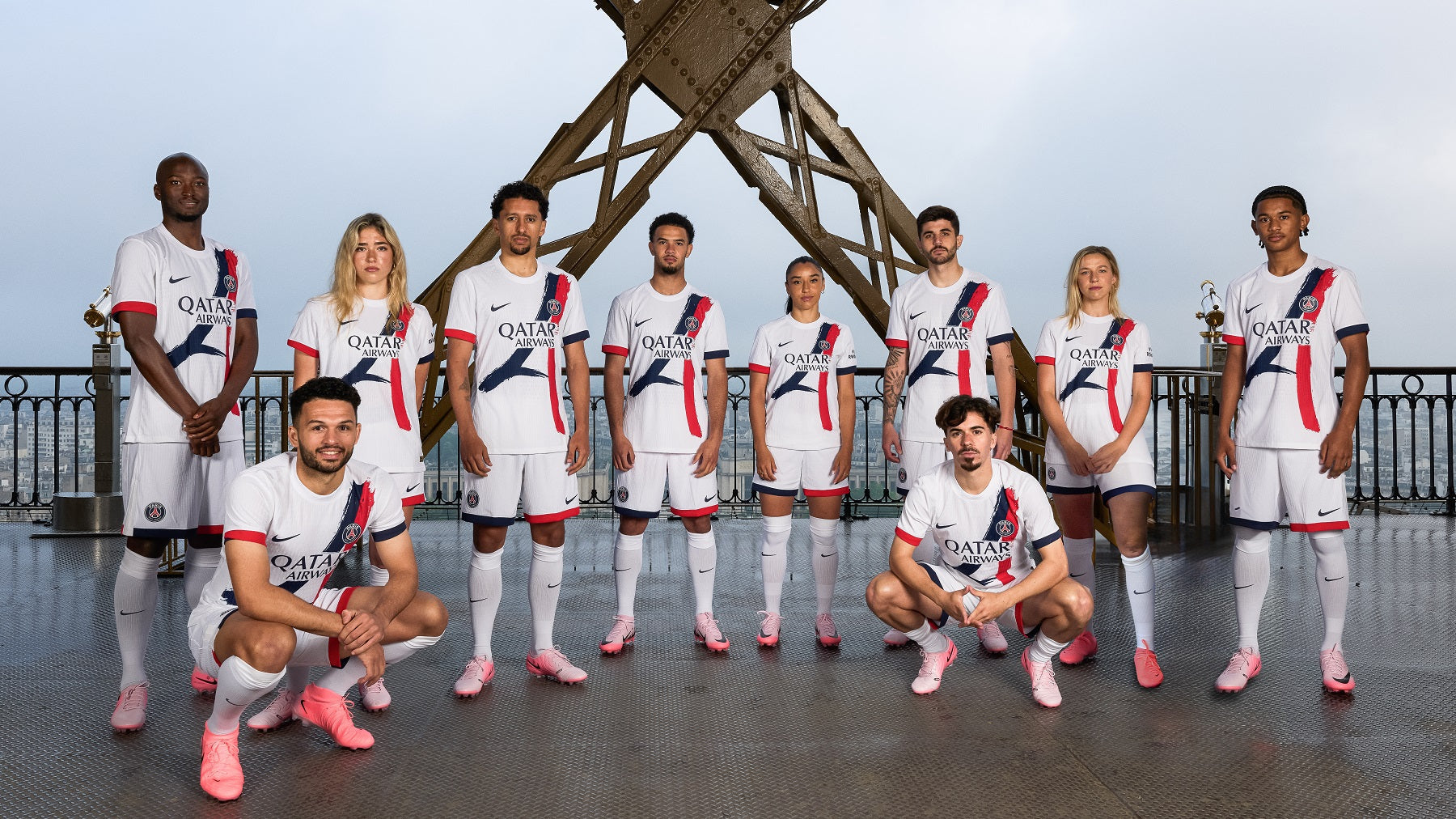 PSG, Laval ou Versaille : quand les clubs choisissent de rejouer avec le même maillot