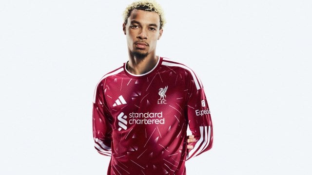 Adidas et Liverpool dévoilent un maillot domicile 2026-2027 au parfum d'éternité